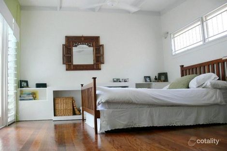 Property photo of 56 Walkers Drive Balmoral QLD 4171