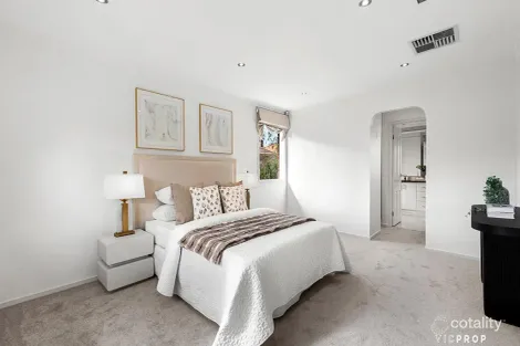 Property photo of 133 Ivanhoe Parade Ivanhoe VIC 3079