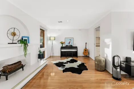 Property photo of 16 Heysen Grove Doncaster East VIC 3109