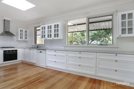 7 Coonara Ave, Seaford, VIC 3198