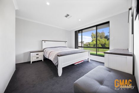 Property photo of 18 Temple Lane Beckenham WA 6107