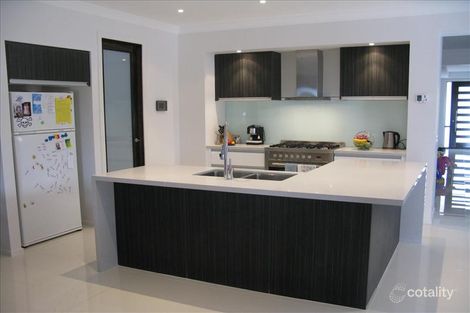 Property photo of 15 Worcester Crescent Bundoora VIC 3083