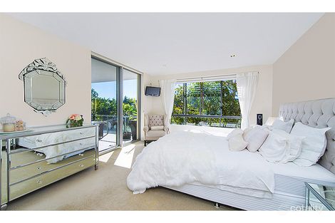 Property photo of 327/3 Pendraat Parade Hope Island QLD 4212