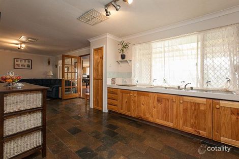 Property photo of 6 Maitland Close Cooloongup WA 6168