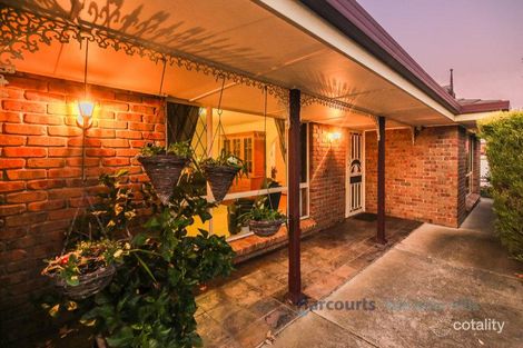 6 Honeysuckle Dr, Woodside, SA 5244