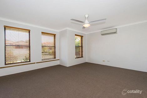 Property photo of 3 Daintree Close Success WA 6164