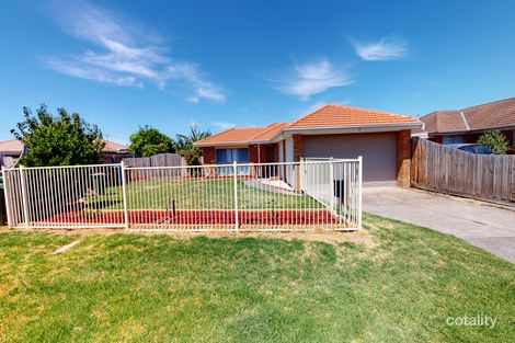 Property photo of 10 Tinara Court Cranbourne North VIC 3977