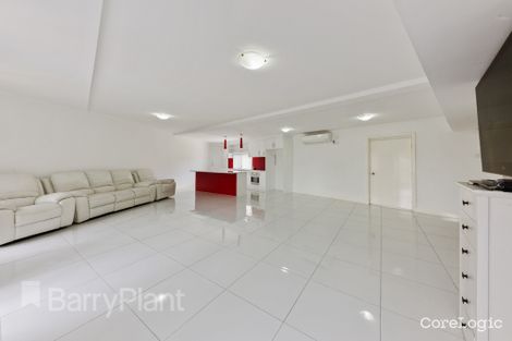 Property photo of 8 Maroondah Court St Albans VIC 3021