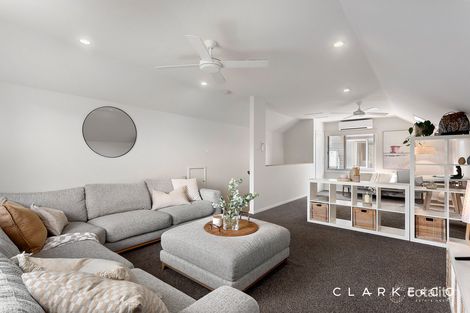 Property photo of 23 Lang Drive Bolwarra Heights NSW 2320