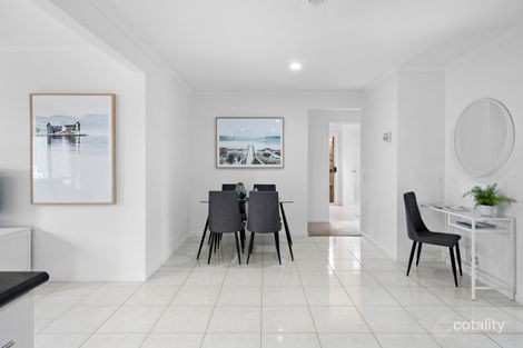 Property photo of 5 Saltbush Glade Frankston VIC 3199