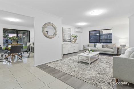 Property photo of 33 Karajini Crescent Parkinson QLD 4115