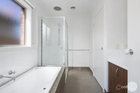 Property photo of 2/610A Talbot Street South Redan VIC 3350