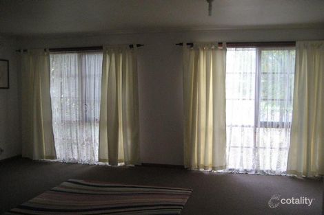 Property photo of 21 Cheviot Avenue Berwick VIC 3806