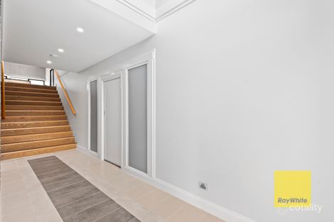 Property photo of 84 Highland Way Highton VIC 3216