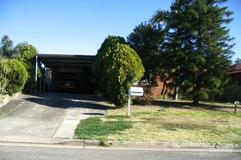 10 Benaud Ct, St Clair, NSW 2759