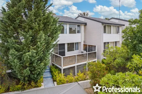Property photo of 26 Ribbon Gum Place Windradyne NSW 2795