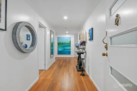 Property photo of 2 Copmanhurst Place Sumner QLD 4074