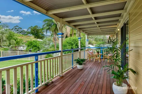 36 Brookfield Rd, Kenmore, QLD 4069
