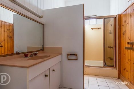 Property photo of 17 Devon Street Red Hill QLD 4059