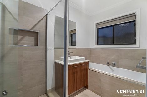 Property photo of 42 Playfield Drive Truganina VIC 3029