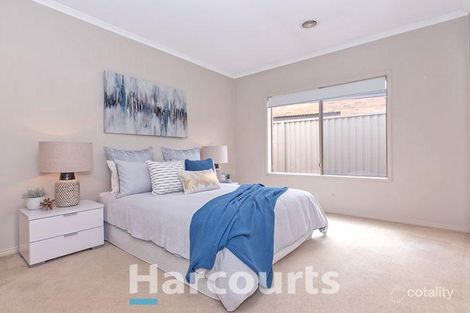 Property photo of 3 Yarra Close Pakenham VIC 3810