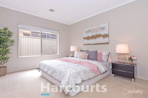 Property photo of 3 Yarra Close Pakenham VIC 3810