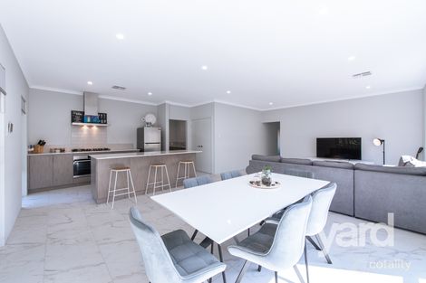 4 Finesse Rd, Hilbert, WA 6112