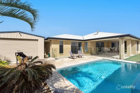 Property photo of 128 Carpenter Way Sandstone Point QLD 4511