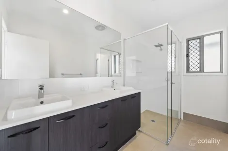 Property photo of 8 Bourke Crescent Nudgee QLD 4014