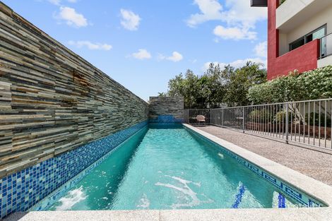 Property photo of 21/4 Bishop Street Woolner NT 0820