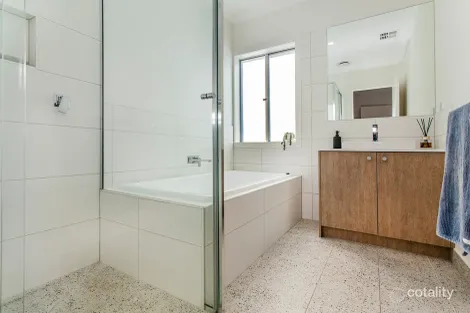 Property photo of 1 Janson Place Lilydale VIC 3140