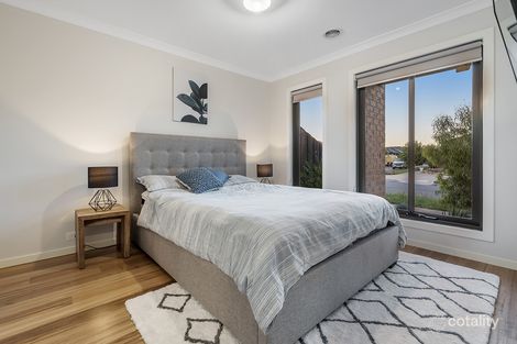 Property photo of 16 Chambly Drive Mickleham VIC 3064