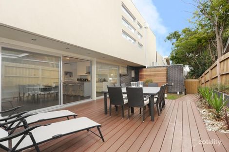 Property photo of 1/15 Elm Grove Kew East VIC 3102