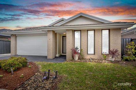 Property photo of 22 Fairhaven Boulevard Craigieburn VIC 3064