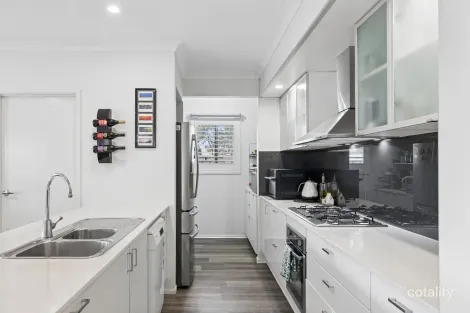 Property photo of 45 Weston Street Keysborough VIC 3173
