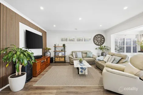 Property photo of 45 Weston Street Keysborough VIC 3173