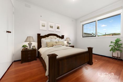 Property photo of 9 Mytton Close St Albans VIC 3021