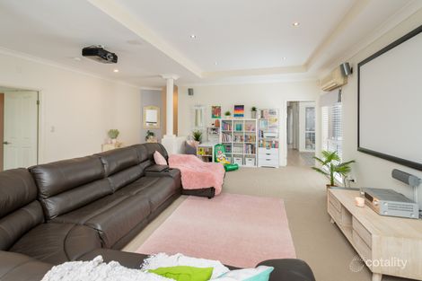 Property photo of 9 Wisemans Court Helensvale QLD 4212