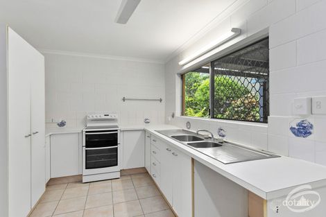 Property photo of 2/81 Upper Richardson Street Whitfield QLD 4870