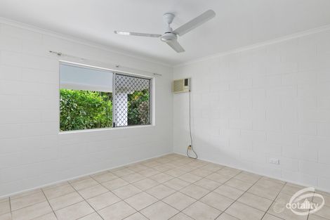 Property photo of 2/81 Upper Richardson Street Whitfield QLD 4870
