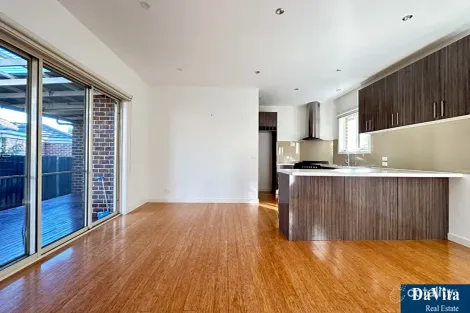 Property photo of 1/4 Lemon Grove Nunawading VIC 3131