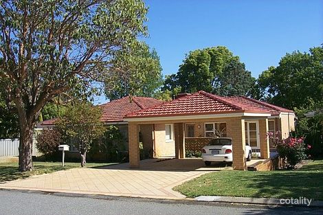 4 Pinewood Ave, Woodlands, WA 6018