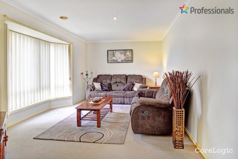 Property photo of 11 Broadhurst Way Caroline Springs VIC 3023