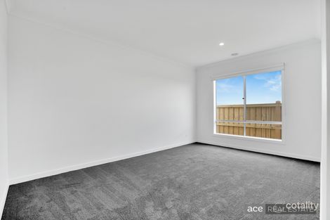 Property photo of 13 Cosgrove Street Tarneit VIC 3029