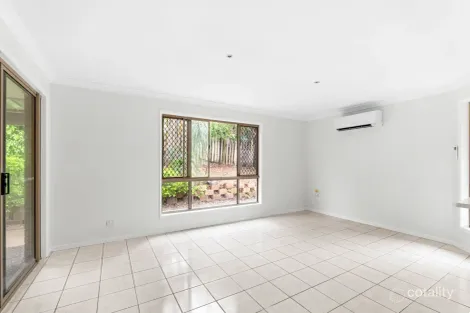 Property photo of 5 Polynesia Avenue Pacific Pines QLD 4211