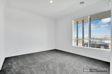 Property photo of 13 Cosgrove Street Tarneit VIC 3029