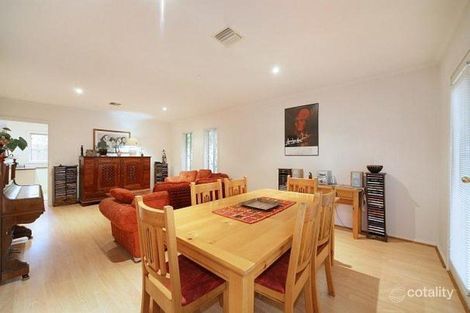 Property photo of 4 Hemingford Road Bentleigh East VIC 3165