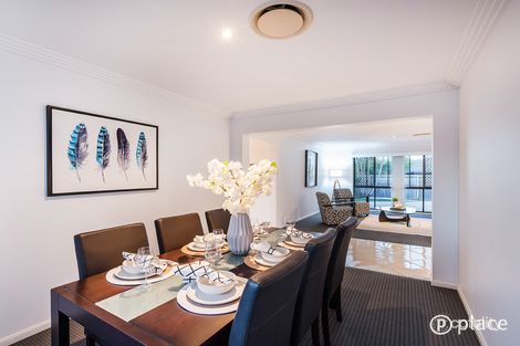Property photo of 72 Kirra Place Carindale QLD 4152