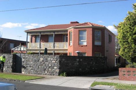 2/12 Ballater St, Essendon, VIC 3040