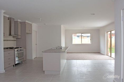 Property photo of 4 Oregano Drive Lynbrook VIC 3975